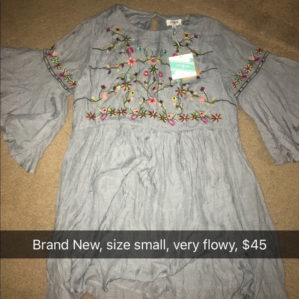 Brand New flowy dress
